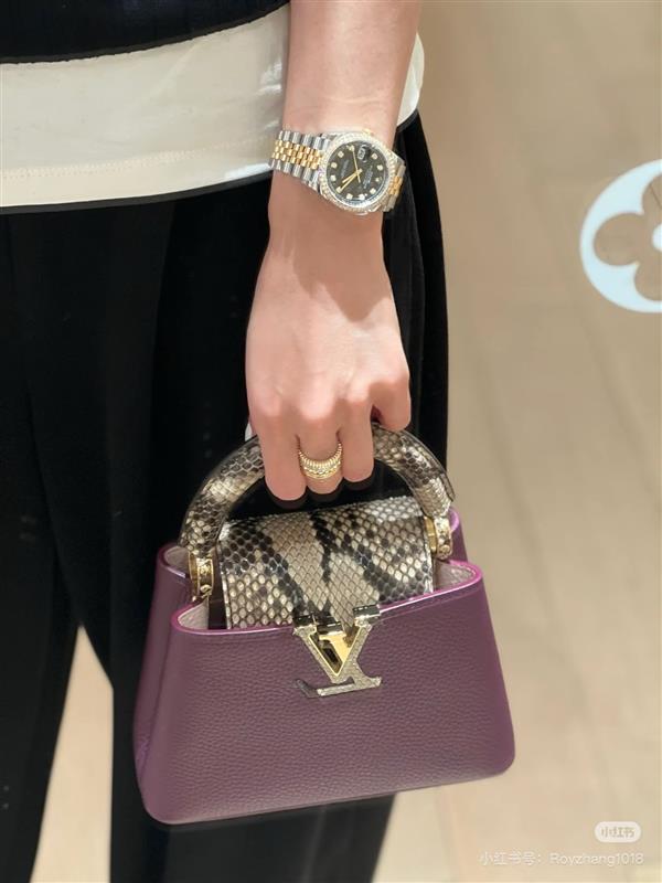 2026120185559370 820